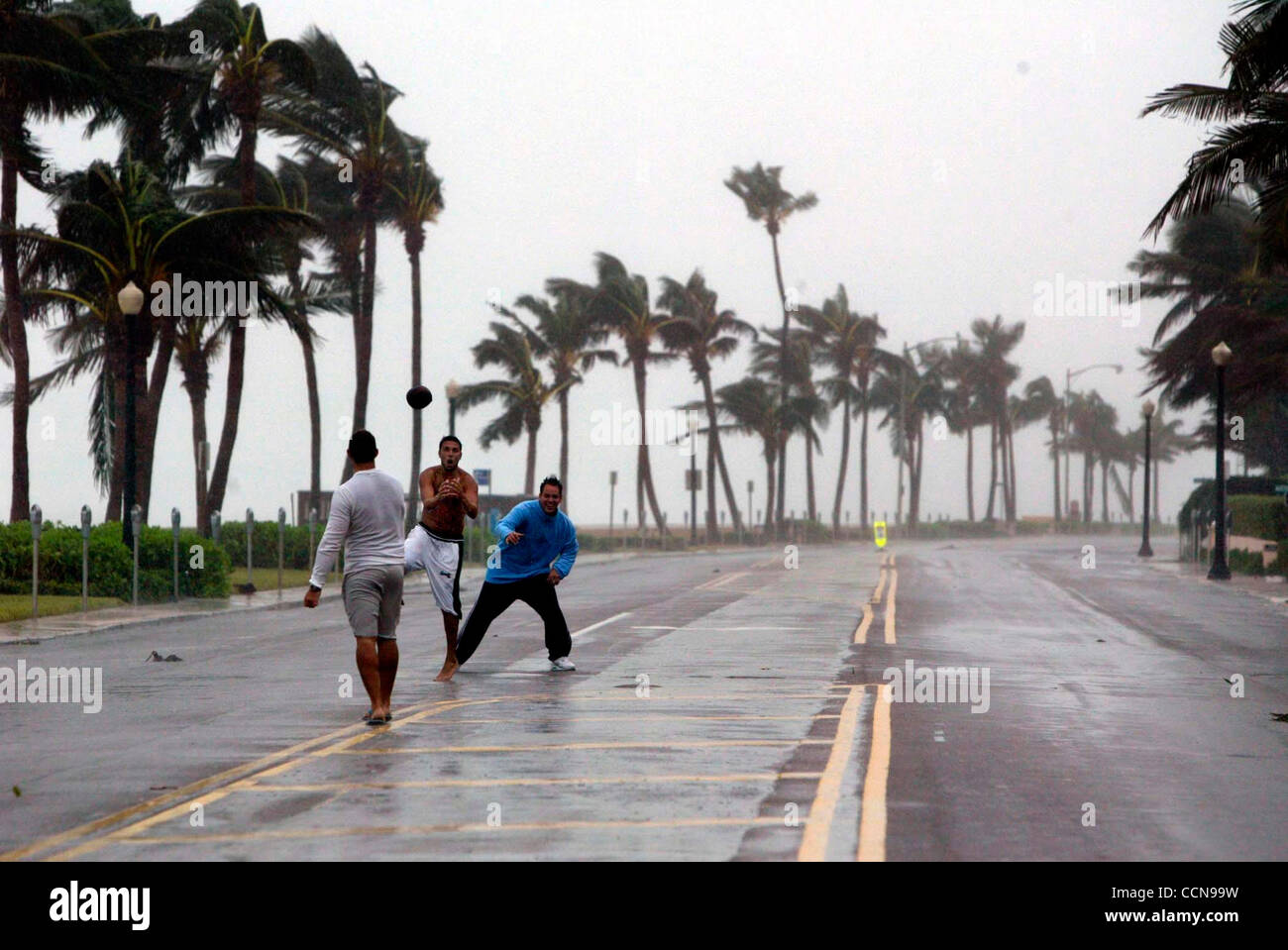 Sep 04, 2004; West Palm Beach, FL, USA;  Hurricane Frances, one of the slowest moving hurricanes in memory, lumbered ashore onto Florida's east coast on Saturday, September 4, 2004 bringing hurricane force winds and heavy rains. Stock Photo