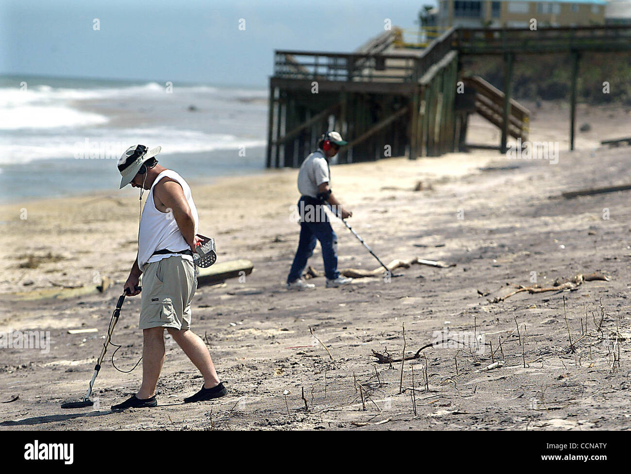Treasure hunters hires stock photography and images Alamy