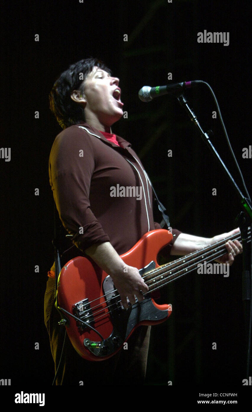 Kim Deal High Resolution Stock Photography and Images - Alamy