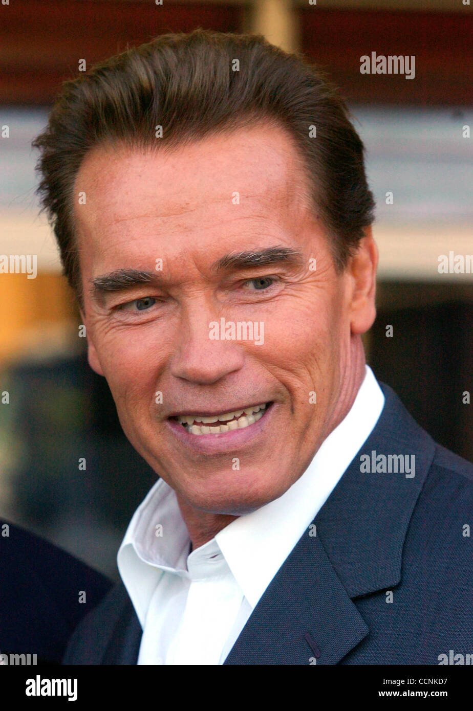 California Governor Arnold Schwarzenegger makes a stop at Edie's Diner