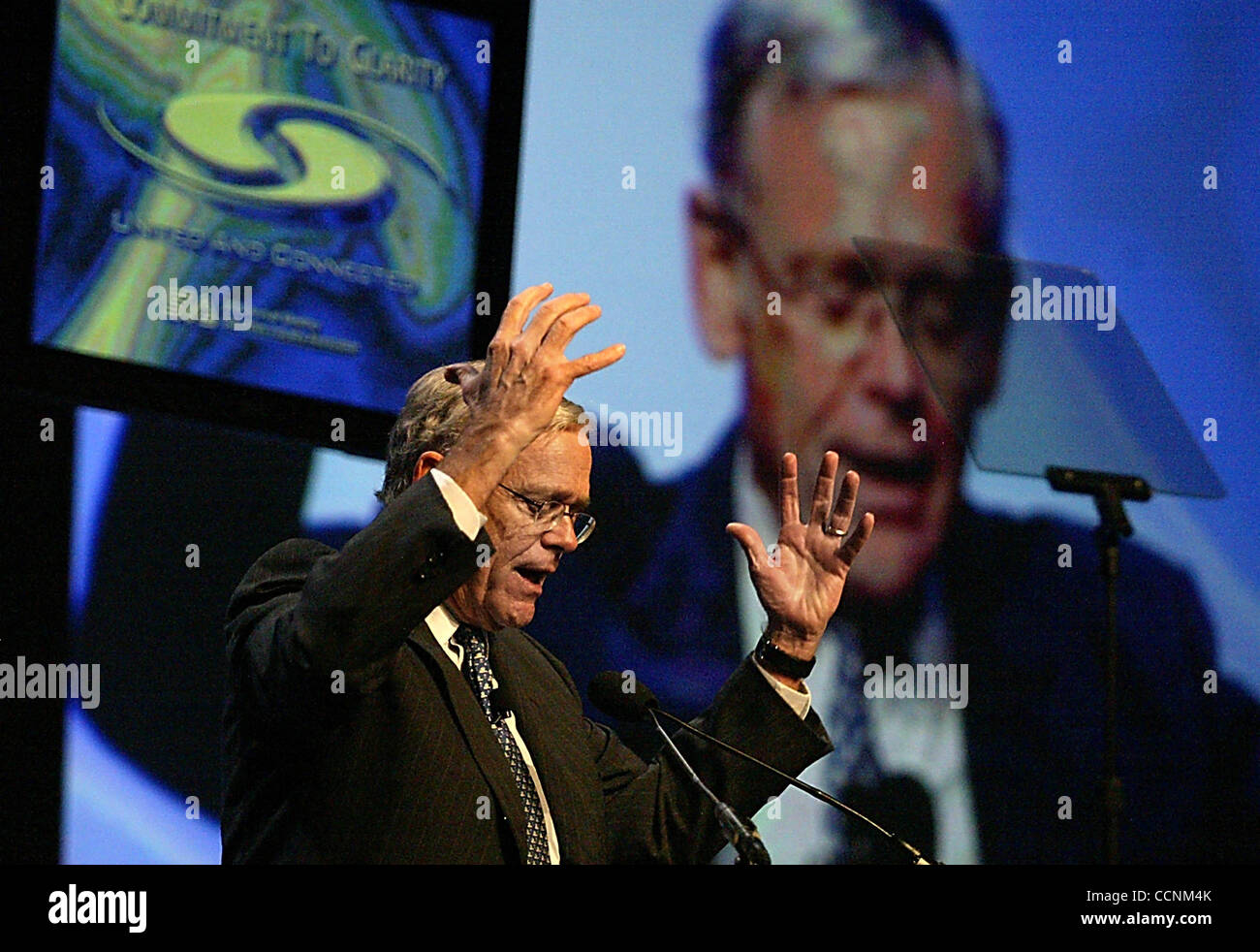 Nov 05, 2004; Boca Raton , FL, USA; Securities and Exchange Commission Chairman WILLIAM DONALDSON addresses the Securities Industry Association's annual convention at the Boca Raton Resort & Club in Boca Raton Friday, Nov. 5, 2004. Donaldson stressed accountability and integrity in the industry duri Stock Photo