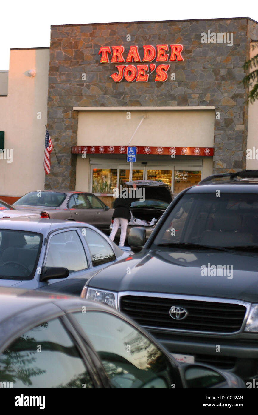 Jan 05, 2004; Laguna Hills, CA, USA; Trader Joe's, the specialty grocery store known for its
