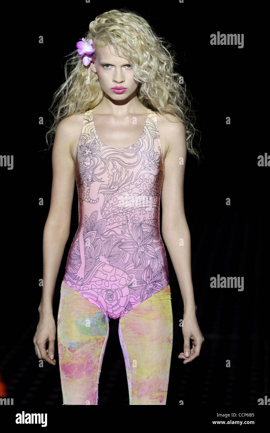 Pensioner bilan uy qurilishi jinsiy aloqa