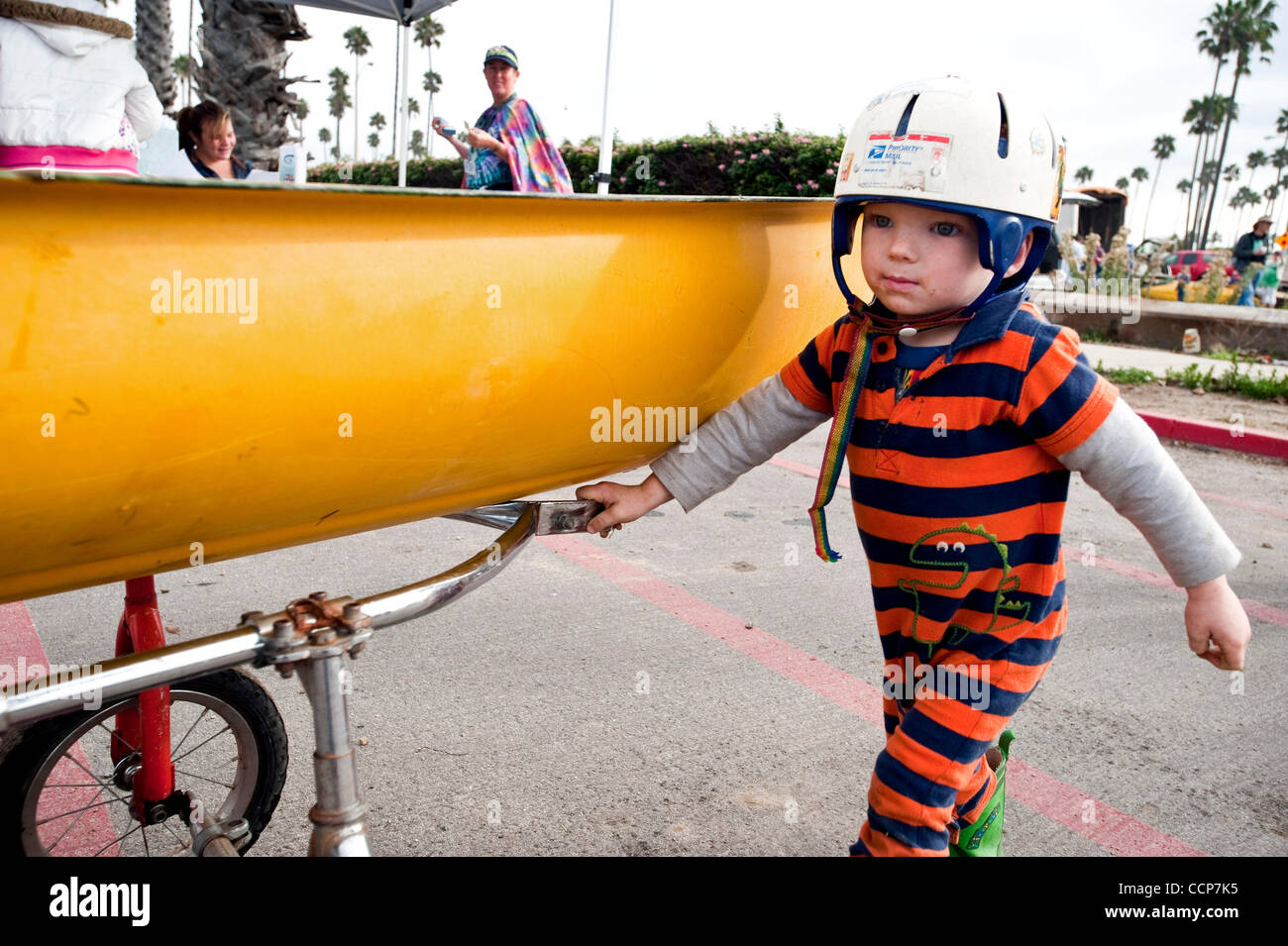 Oct. 23, 2010 Ventura, CA, USA SAM WAGNER, 2, helps walk his father's entry, "Blue and