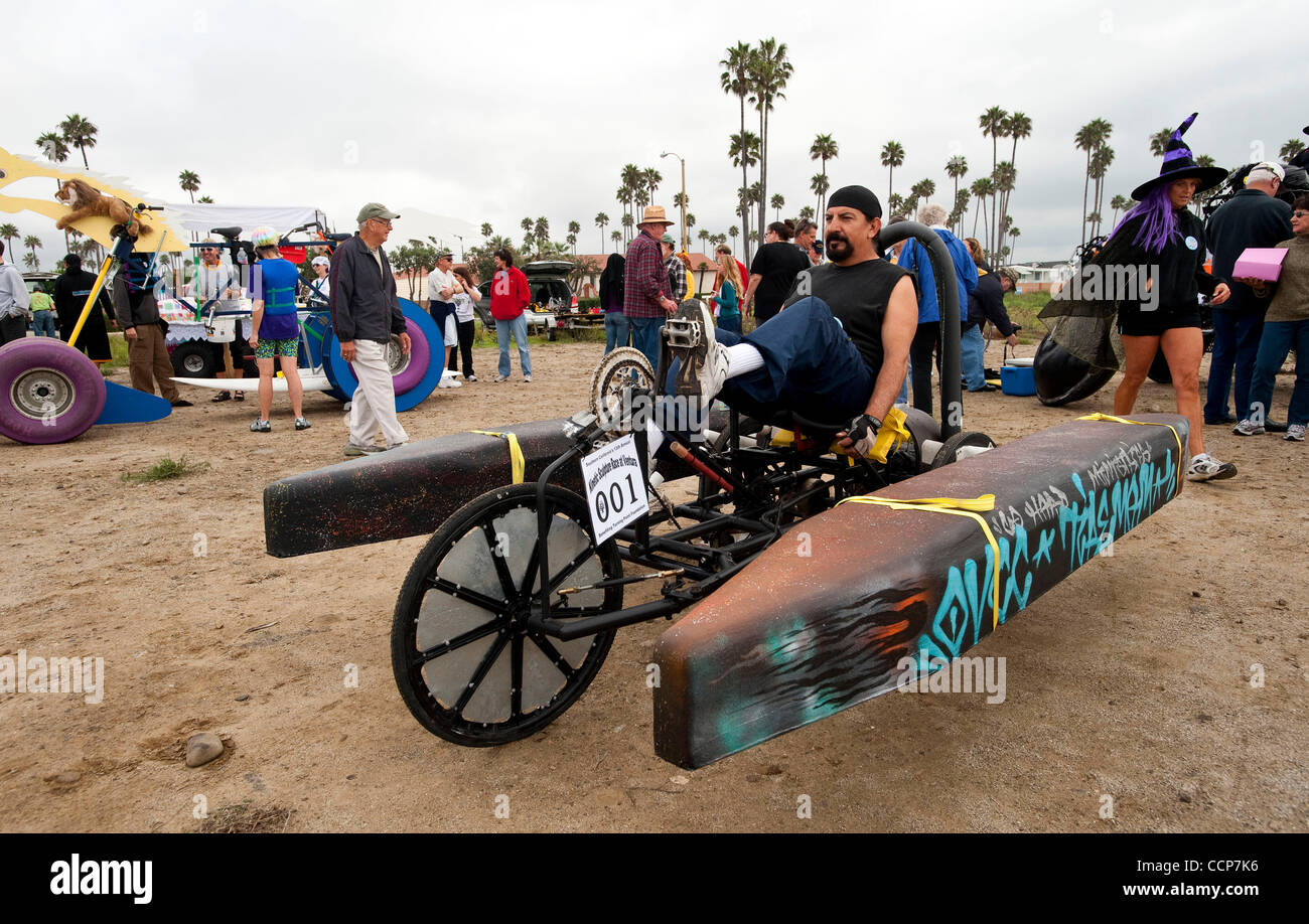 Oct. 23, 2010 Ventura, CA, USA Pedaling into position for the brake test is JOE JARAMILLO in