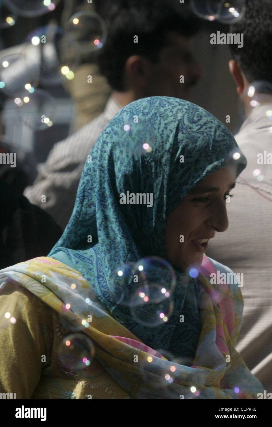 Oct 02, 2010 - Kashmir, Srinagar, India - A Kashmiri muslim women walk ...