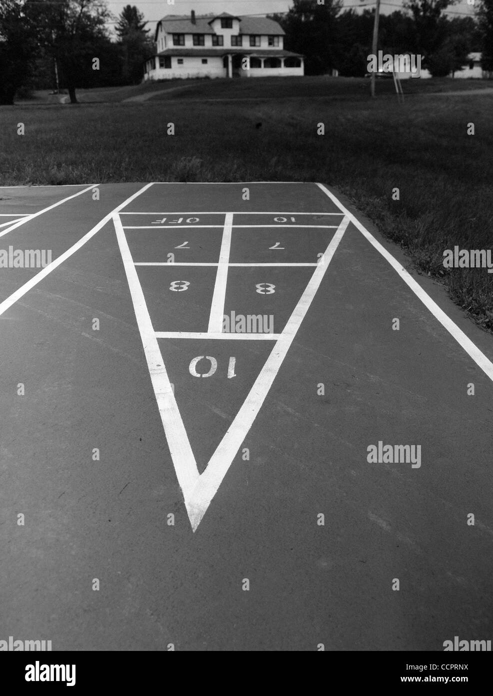 Oct 02, 2010 Ellenville, New York, U.S. A shuffleboard court on the