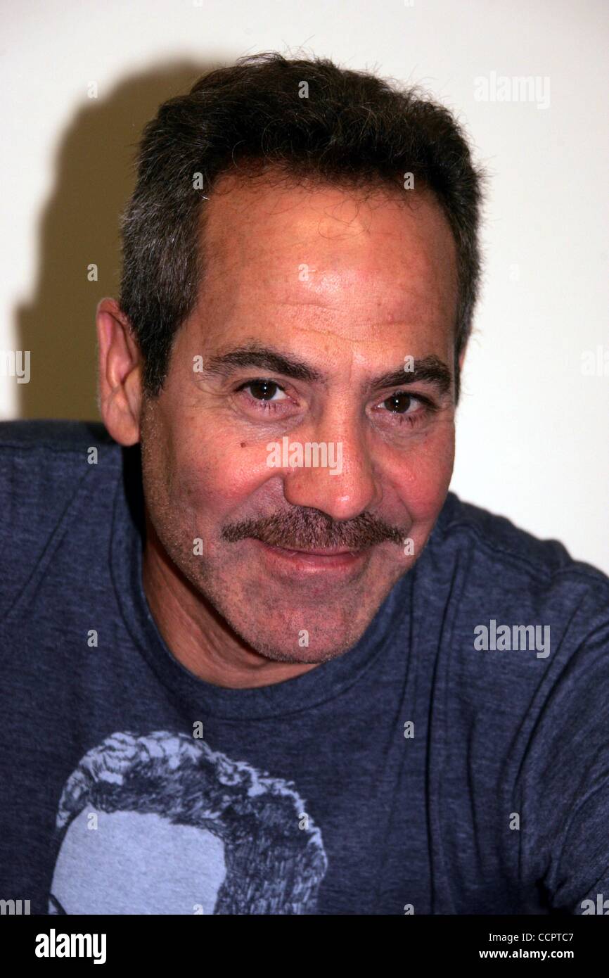 Larry thomas hi-res stock photography and images - Alamy