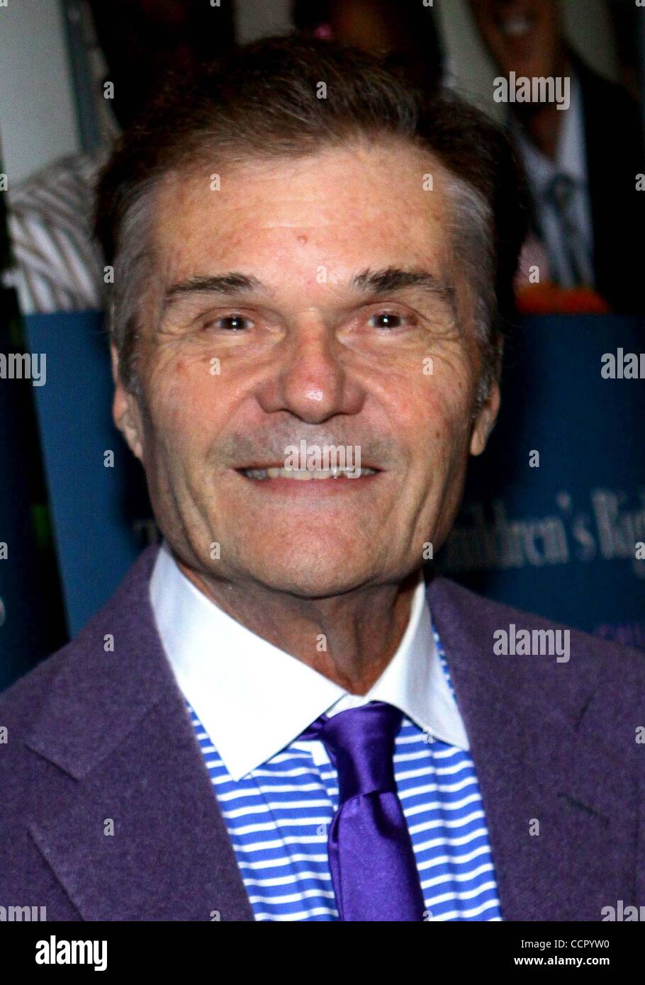 Fred willard friends hi-res stock photography and images - Alamy