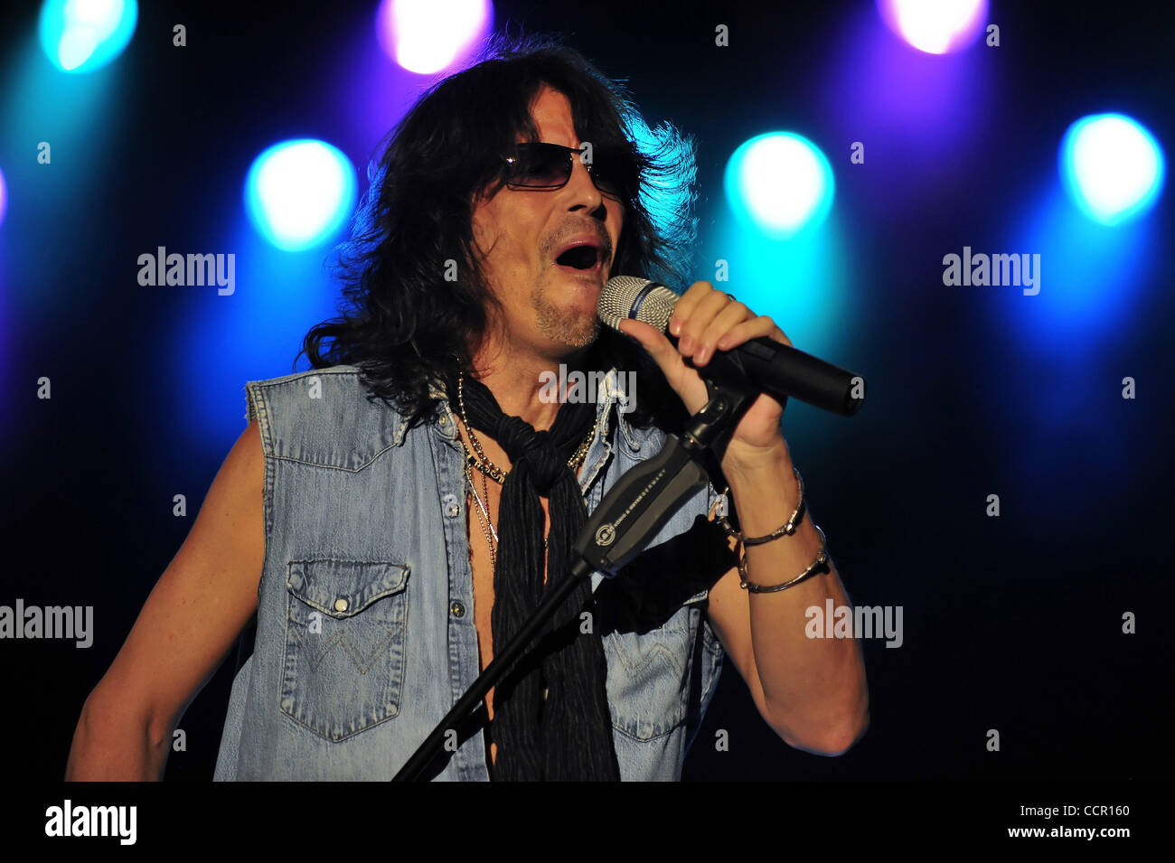 Lead Singer Kelly Hansen of the rock band Foreigner, during a live