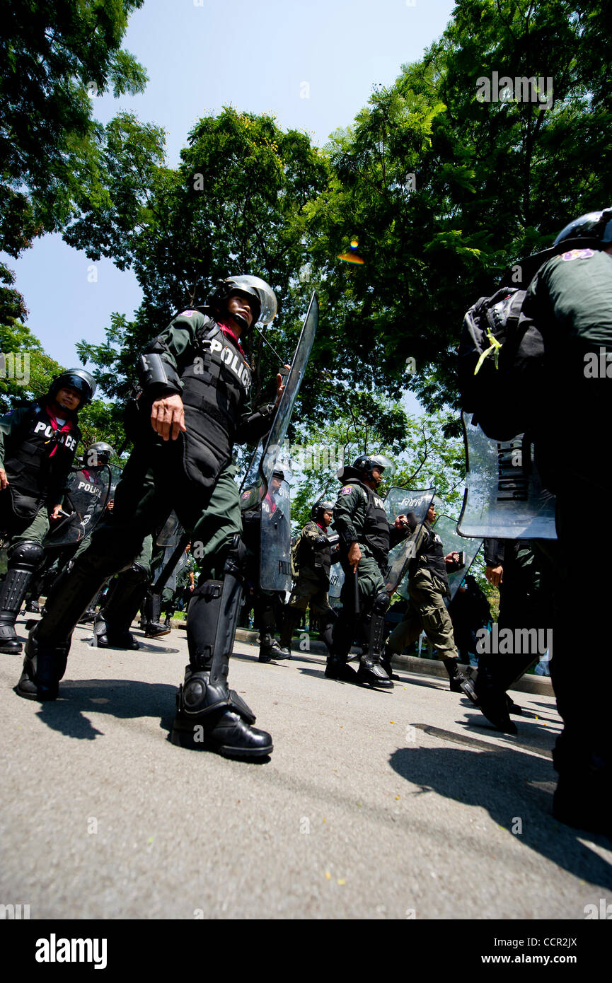 Put Put Riot Police with full body riot gear mobilize inside Lumpini Park during ...