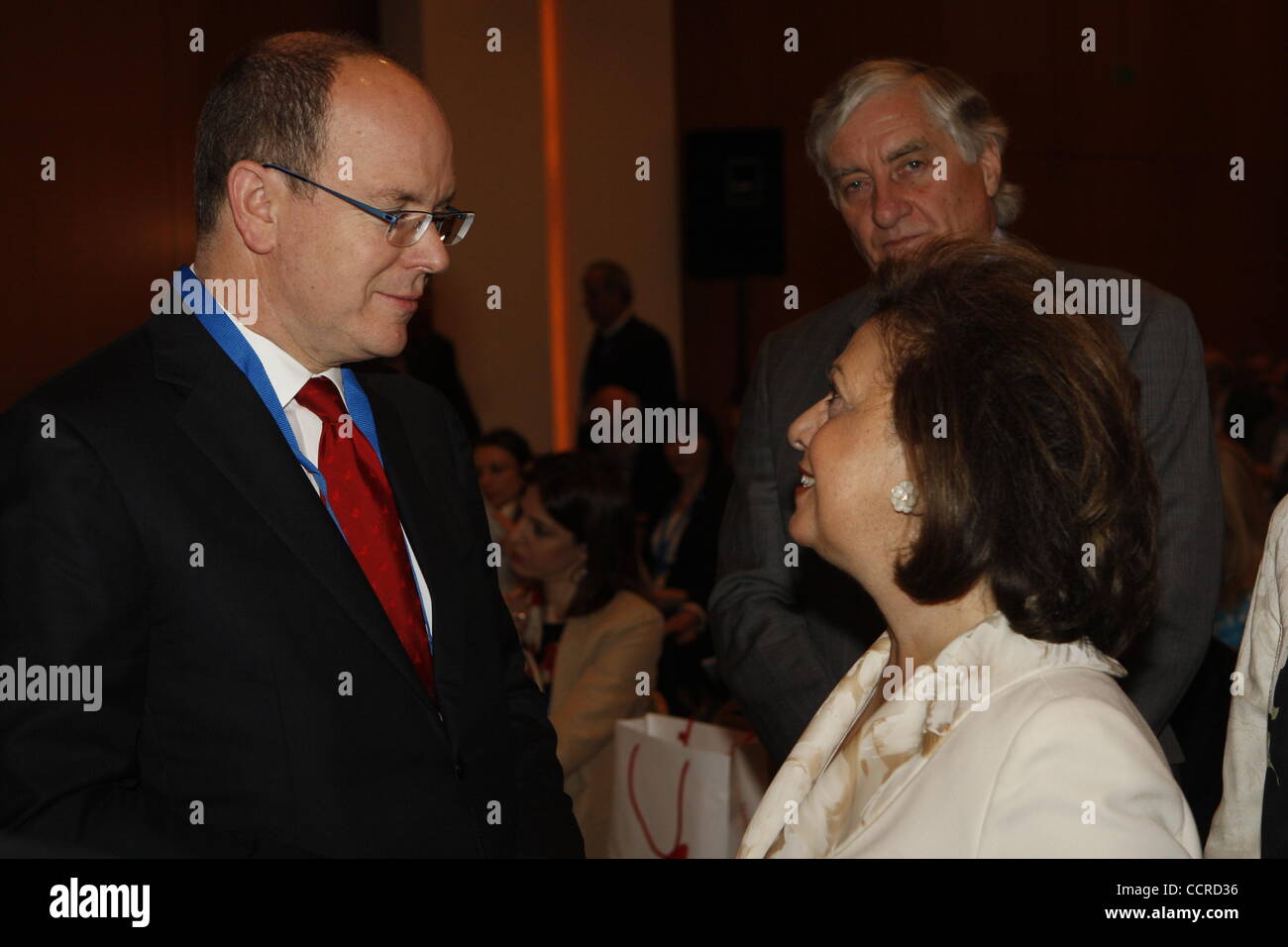 May 18, 2010 - Athens, Greece - H.S.H Prince ALBERT II of Monaco(L) with HRH Crown Princess Katherine of Serbia(R) at the 3rd Annual Climate and Energy security summit for Southeast Europe and the Mediterranean organised from Financial Times. (Credit Image: © Aristidis Vafeiadakis/ZUMApress.com) Stock Photo