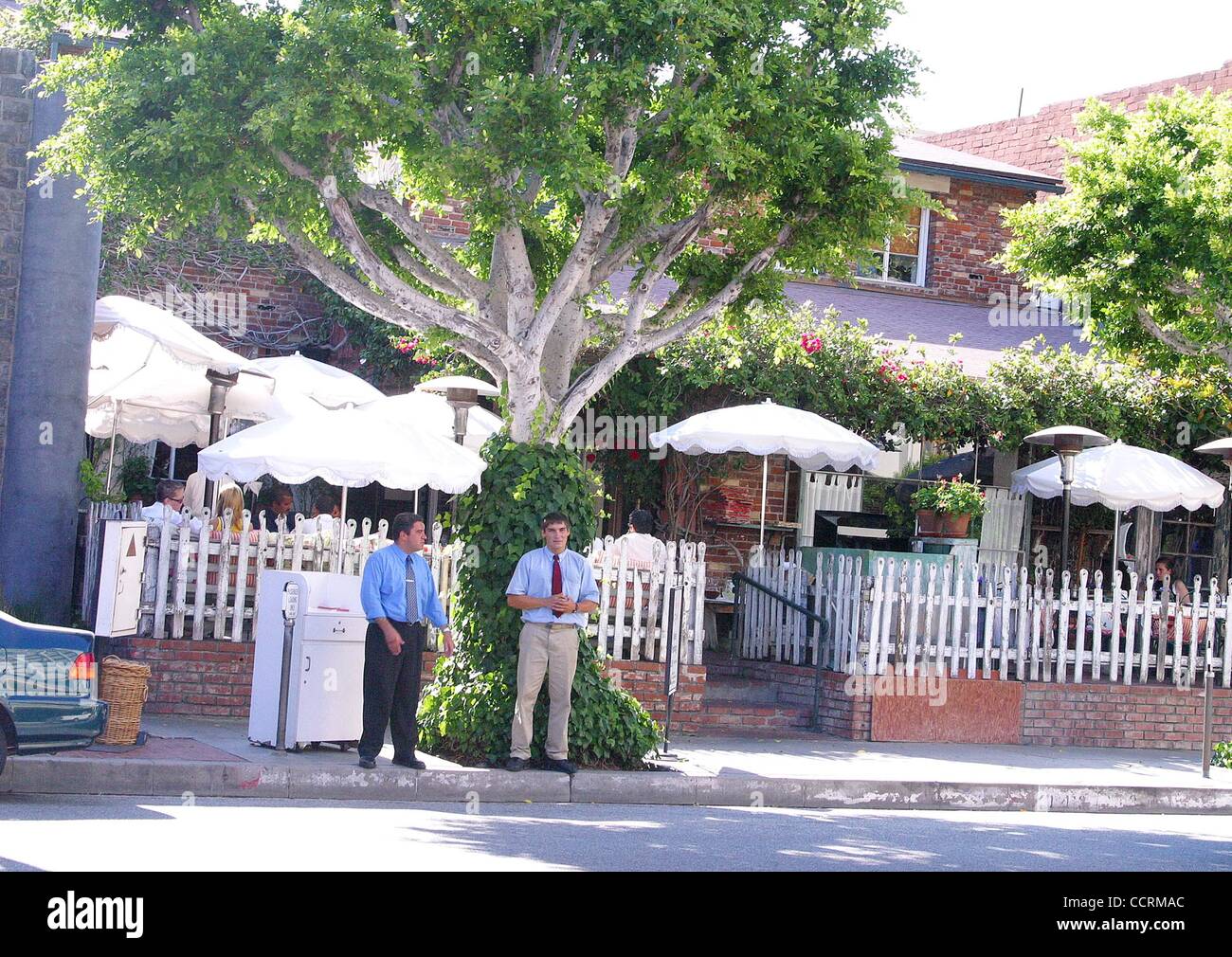 Aug. 17, 2003 - Hollywood, California, U.S. - I7866CHW.IVY RESTAURANT