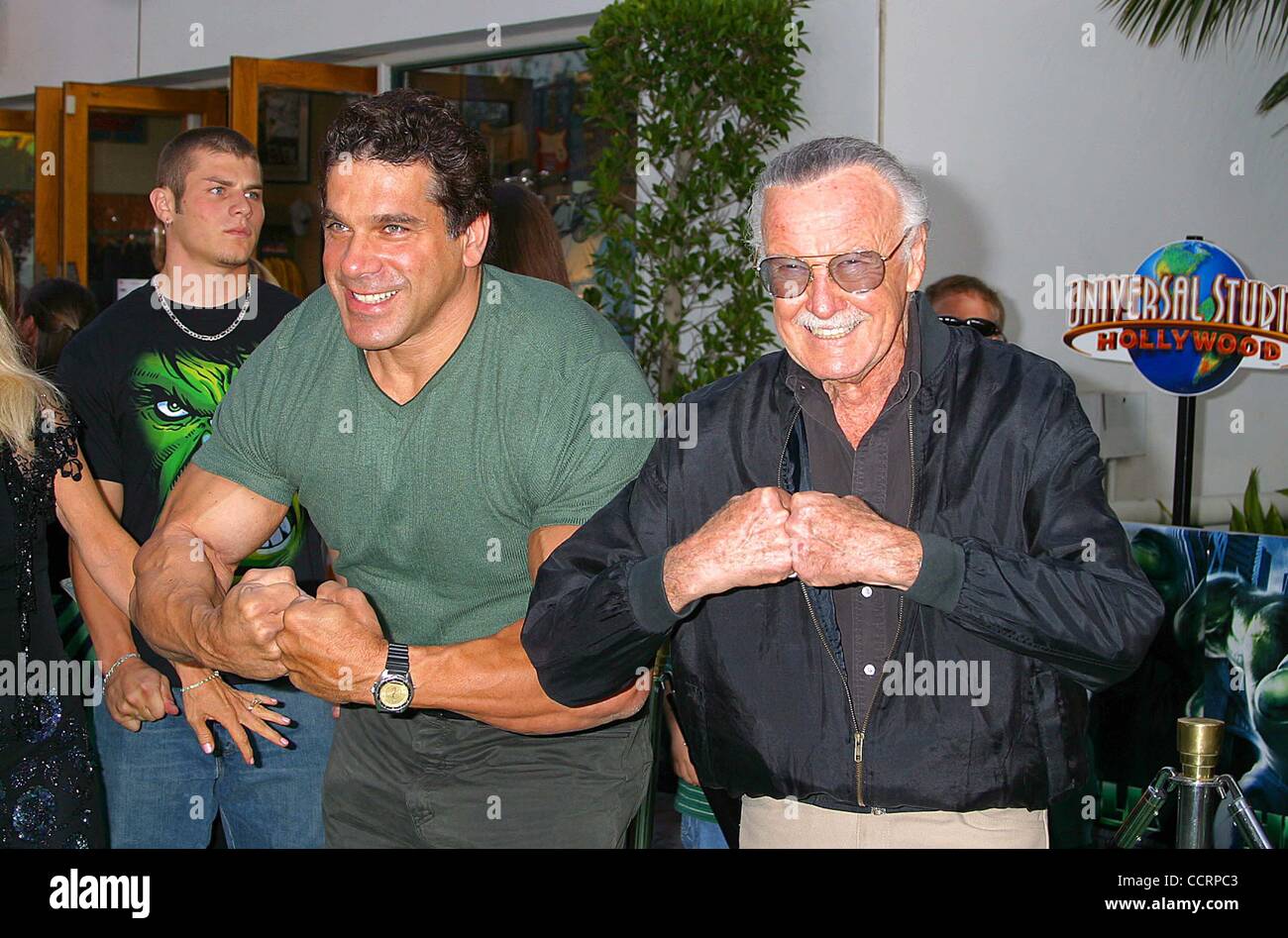 Lee ferrigno hulk hi-res stock photography and images - Alamy