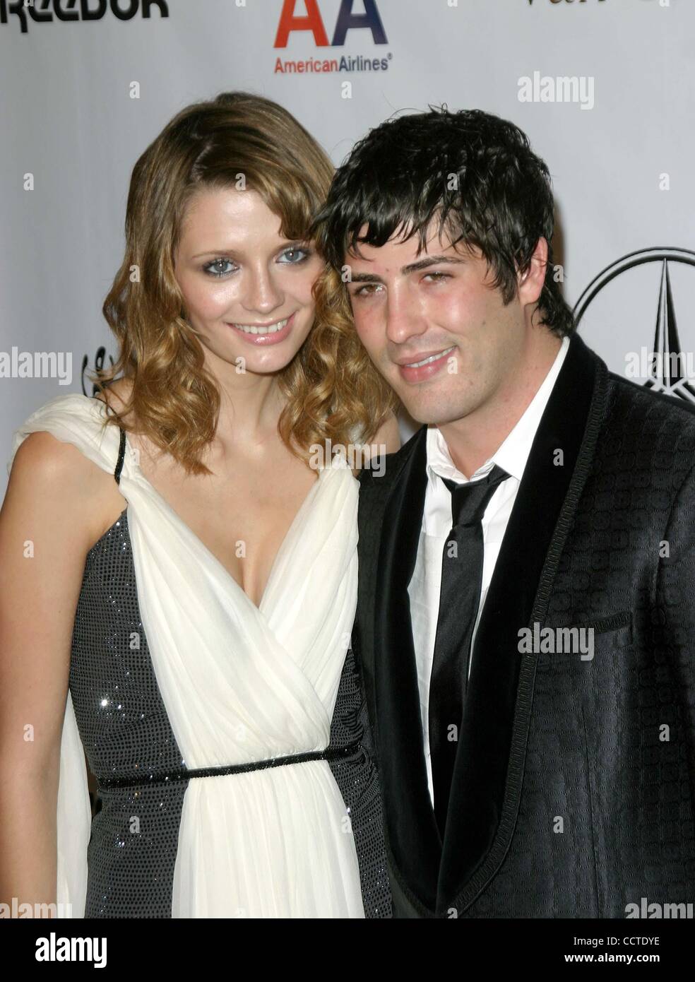 Mischa Barton Brandon Davis