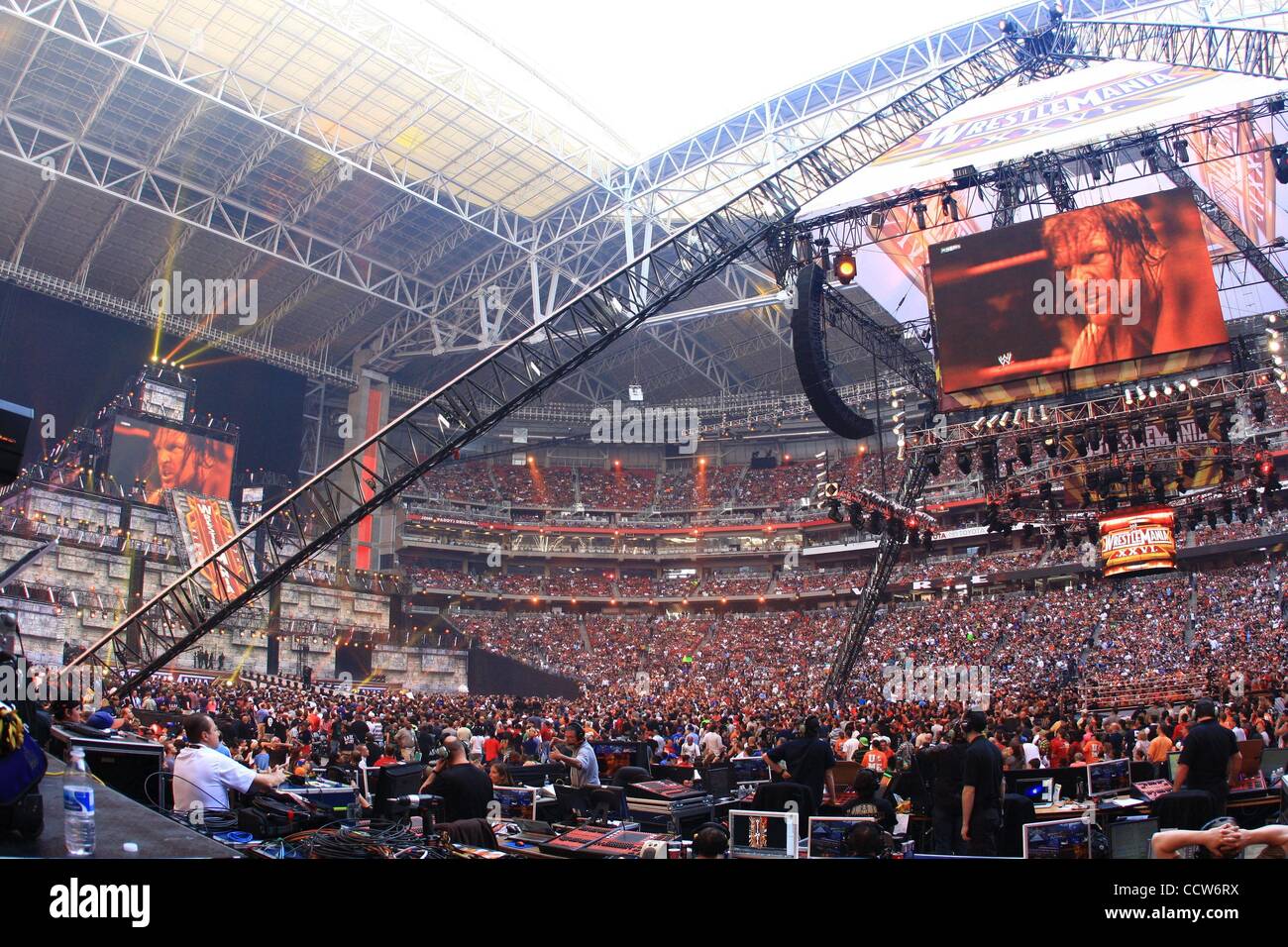 Wwe wrestlemania stadium hires stock photography and images Alamy