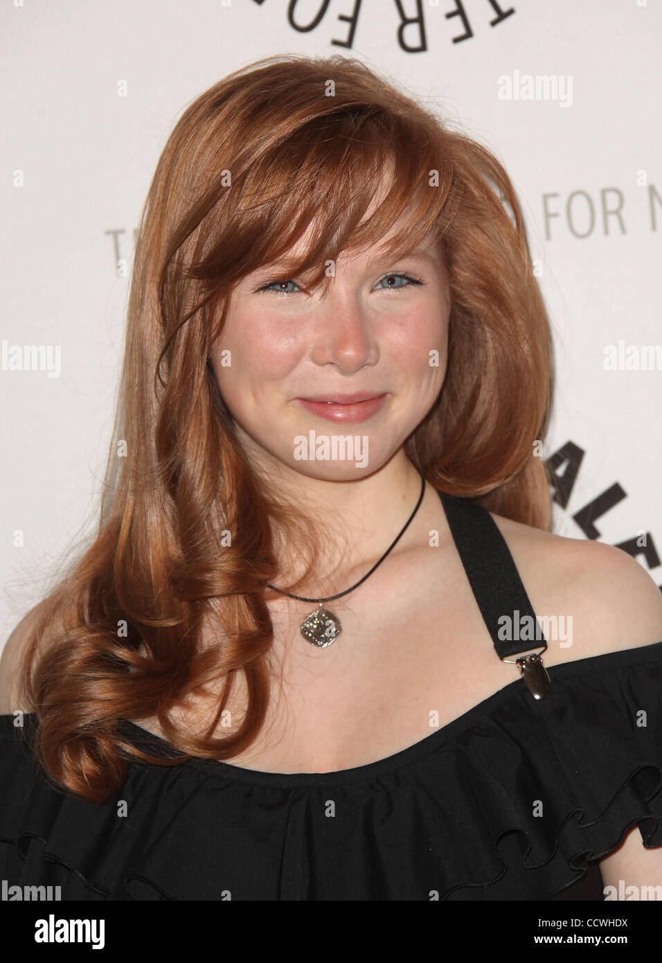 Mar 16, 2010 - Beverly Hills, California, USA - Actress MOLLY QUINN