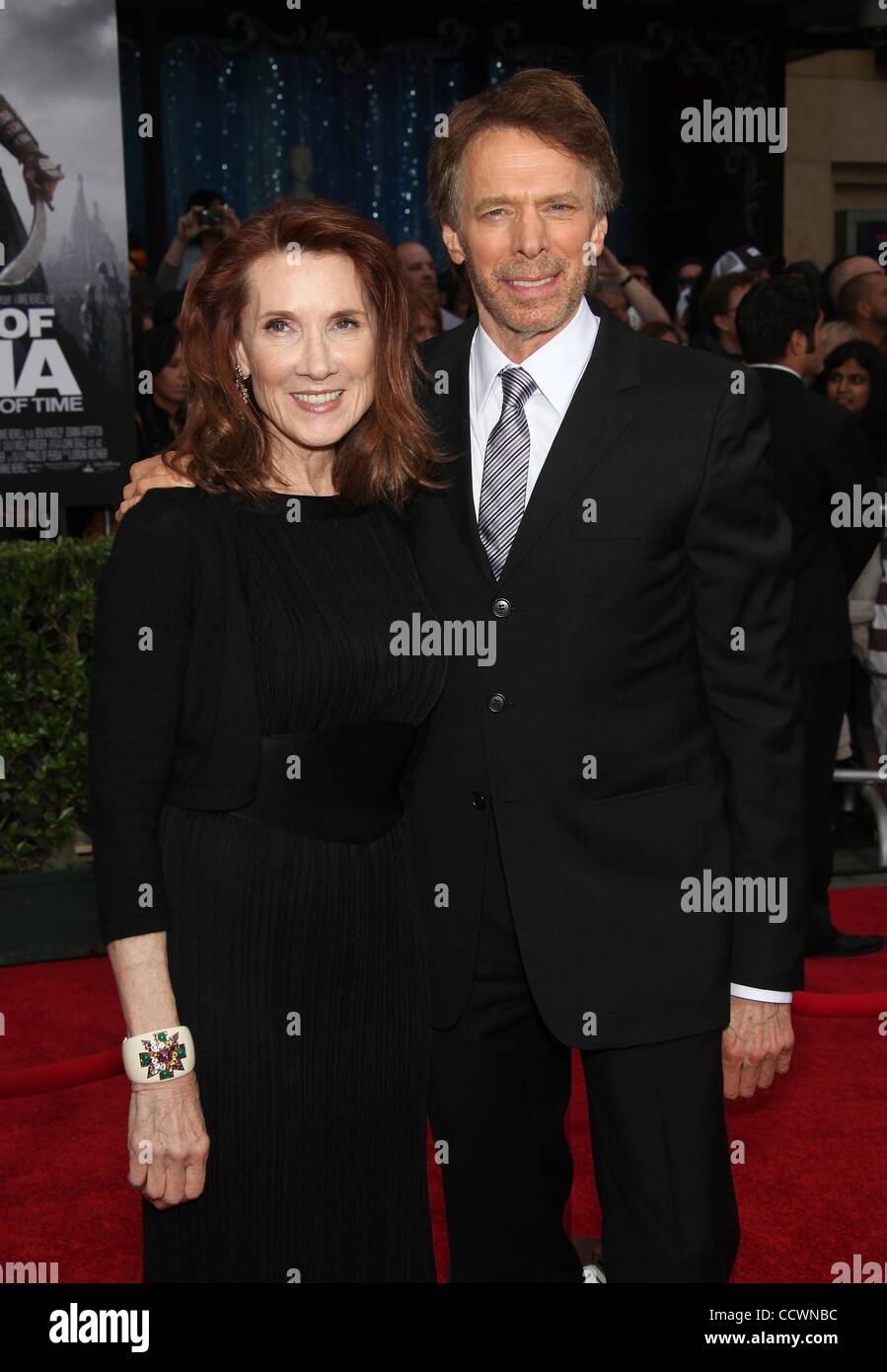 May 17, 2010 - Hollywood, California, USA - Producer JERRY BRUCKHEIMER & WIFE LINDA arriving to the 'Prince of Persia The Sands of Time' Hollywood Premiere held at Mann's Chinese Theatre. (Credit Image: © Lisa O'Connor/ZUMA Press) Stock Photo