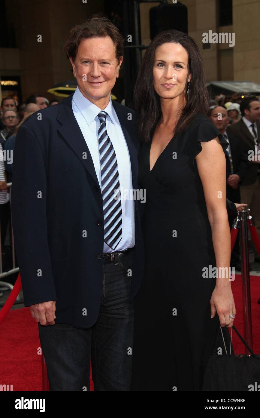 May 17, 2010 - Hollywood, California, USA - Actor JUDGE REINHOLD & WIFE ...