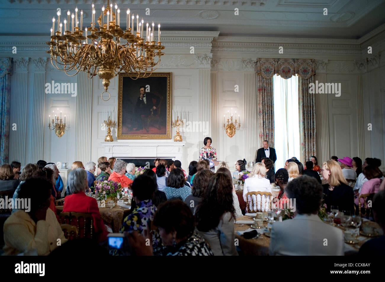 May 7,2010 - Washington, District of Columbia USA - First Lady Michelle Obama hosts a MotherÕs Day event in the State Dining Room of the White House. Mrs. Obama welcomed Former First Lady Rosalyn Carter and her granddaughter Sarah Carter, Tricia Nixon Cox, and Susan and Anne Eisenhower back to the W Stock Photo