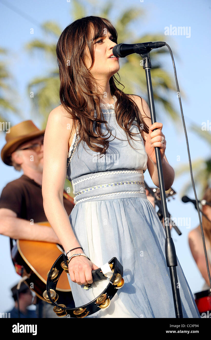 The Ultimate Guide to Zooey Deschanel's Music: Essential Albums, Songs, and Projects