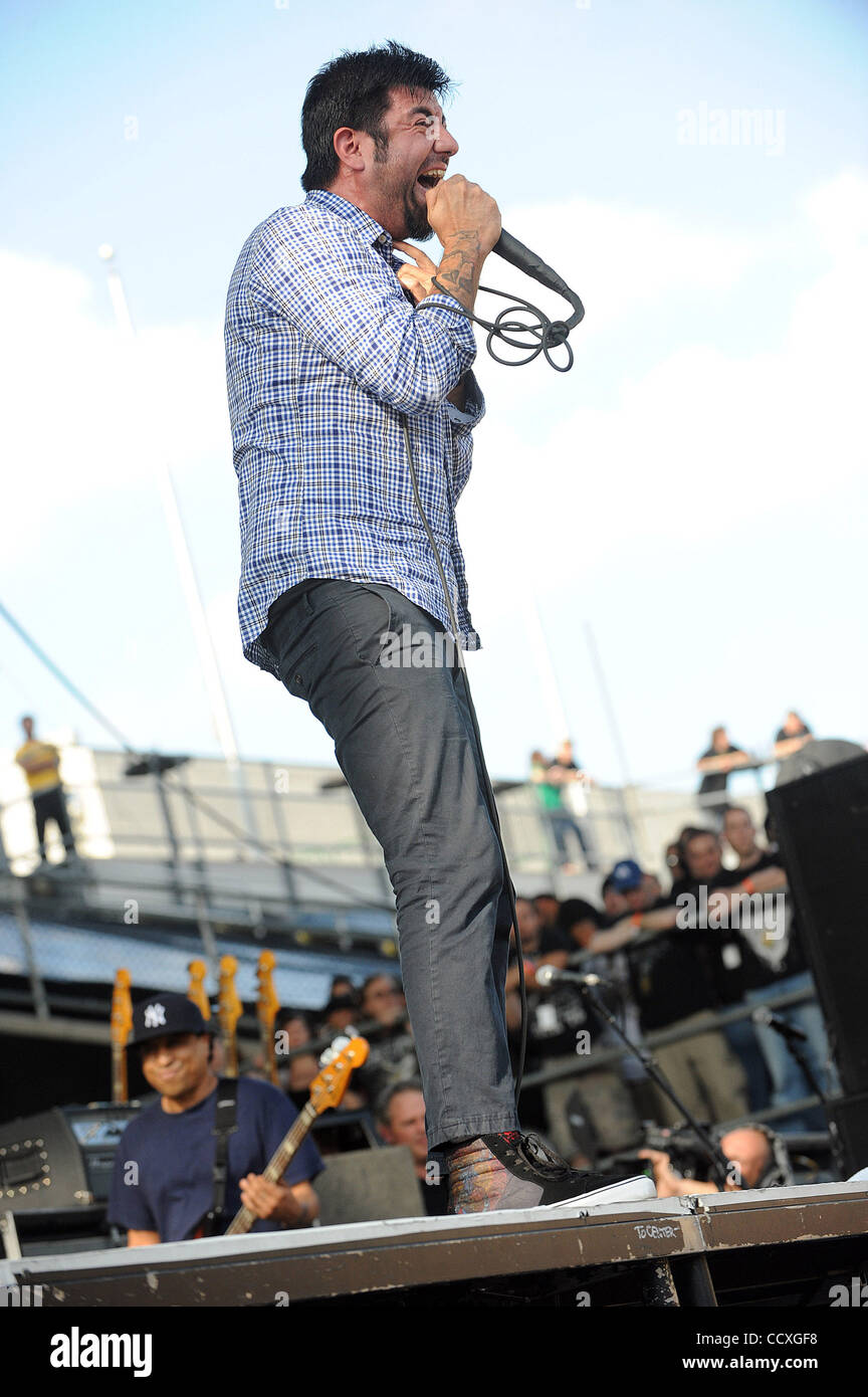 Chino moreno live hi-res stock photography and images - Alamy