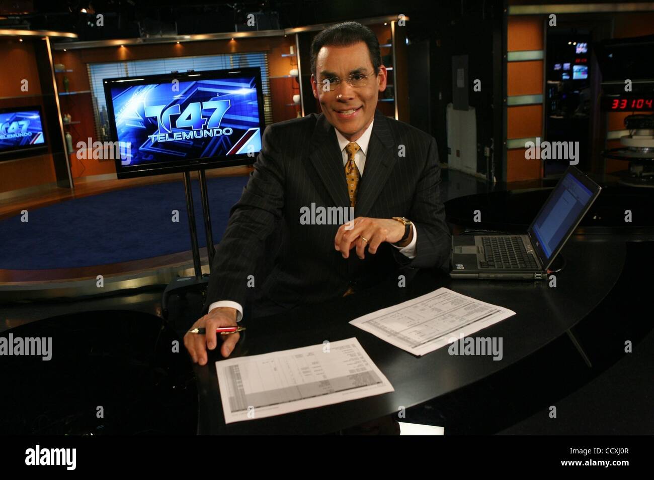 47 telemundo hires stock photography and images Alamy