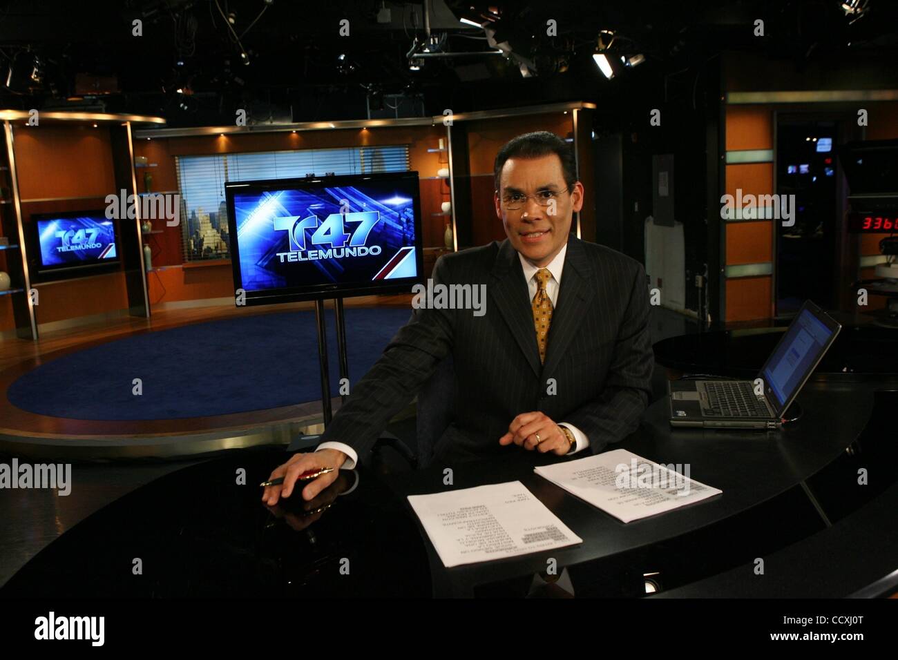 Telemundo hires stock photography and images Alamy