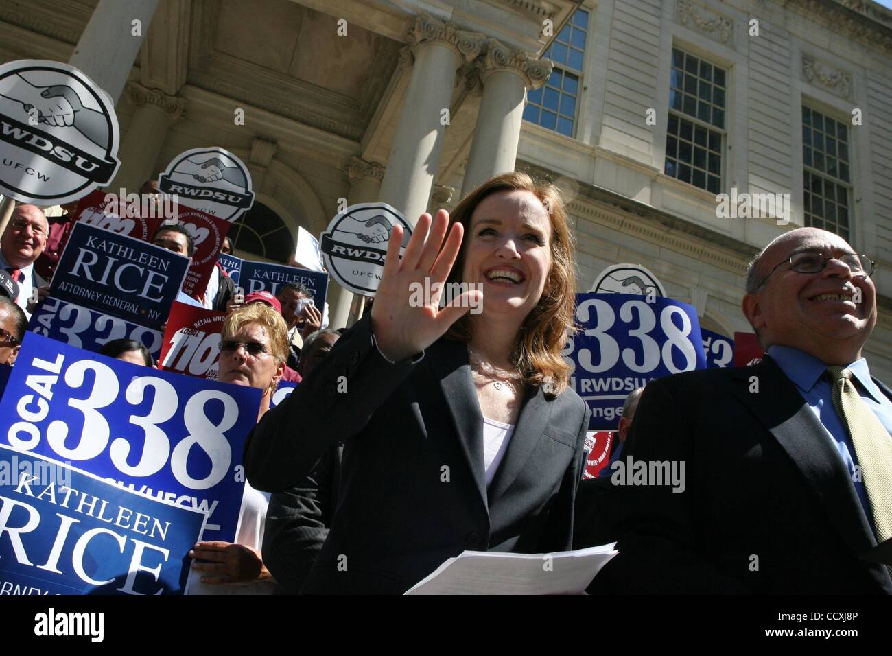 Retail wholesale and department store union hires stock photography and images Alamy