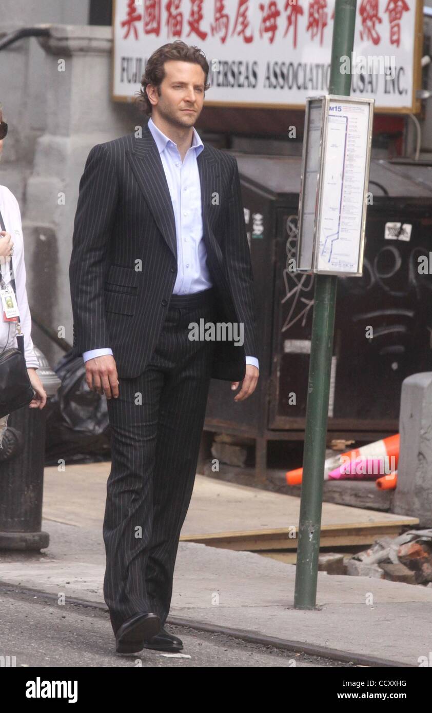 Apr 05, 2010 - New York, New York, USA - Actor BRADLEY COOPER, wearing a 'Tom  Ford' suit, films a scene on the film set of 'The Dark Fields' located in  the