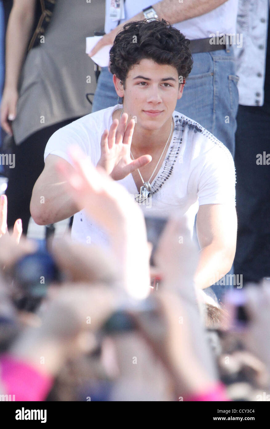 NICK JONAS from the band the Jonas Brothers kicks-off the 'Good Morning  America' Summer 2010 concert series held at Rumsey Playfield in Central  Park Stock Photo - Alamy