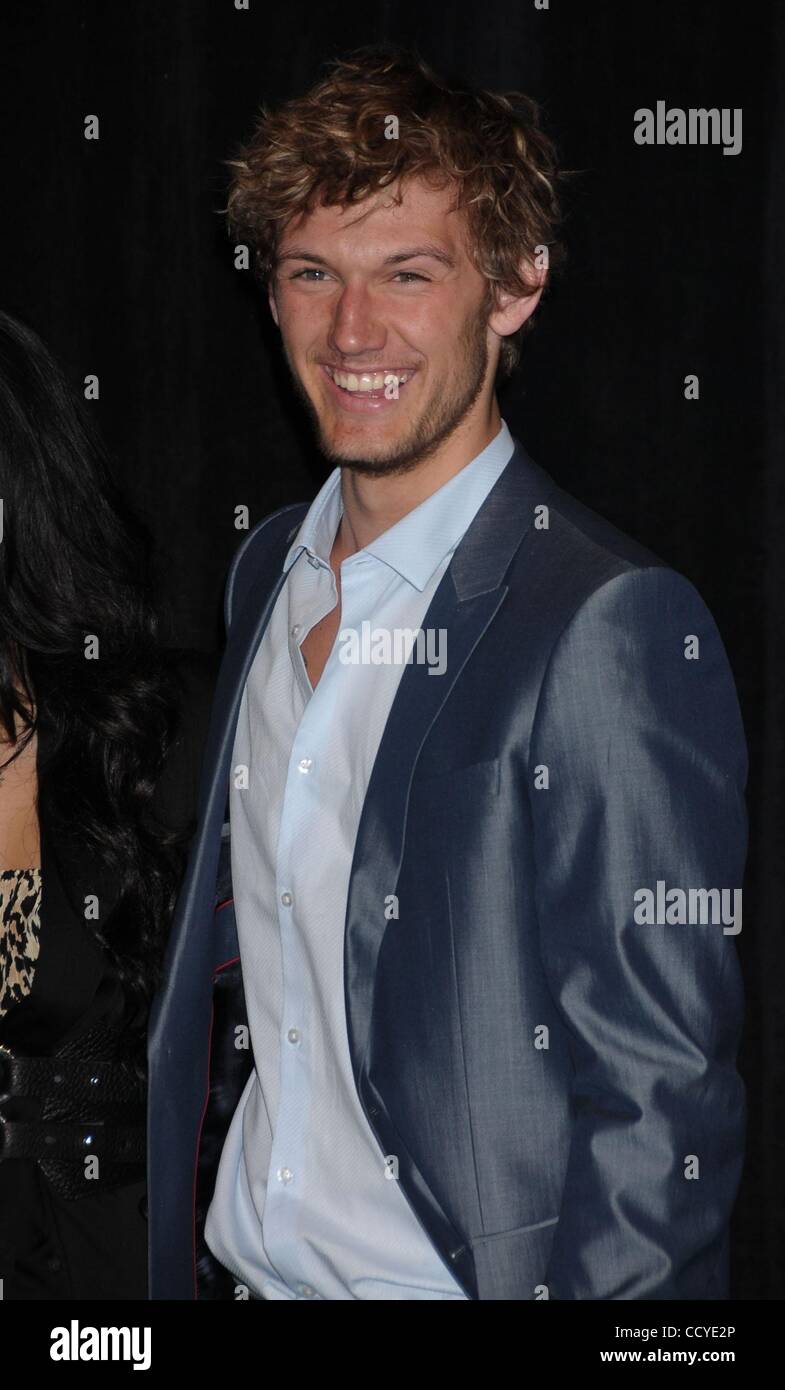 Mar 18, 2010 - Las Vegas, Nevada, USA - Actor ALEX PETTYFER at the CBS