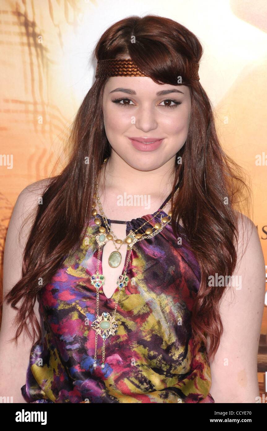 Jennifer stone hi-res stock photography and images - Alamy