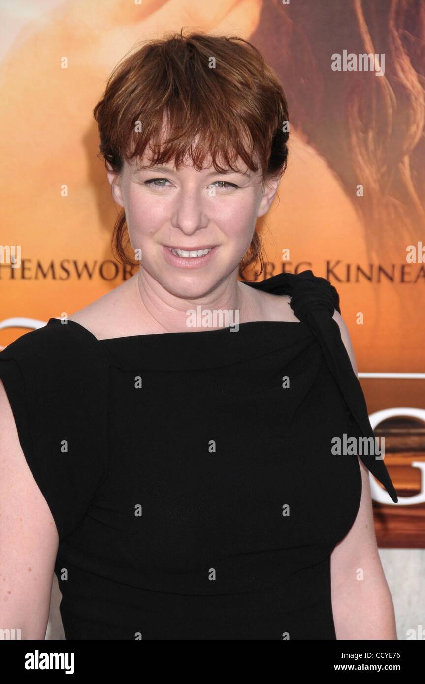 Julie Anne Robinson - News - IMDb