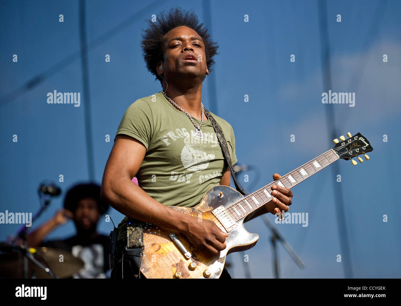 Captain" Kirk Douglas of The Roots performs during the 40th Earth Stock  Photo - Alamy
