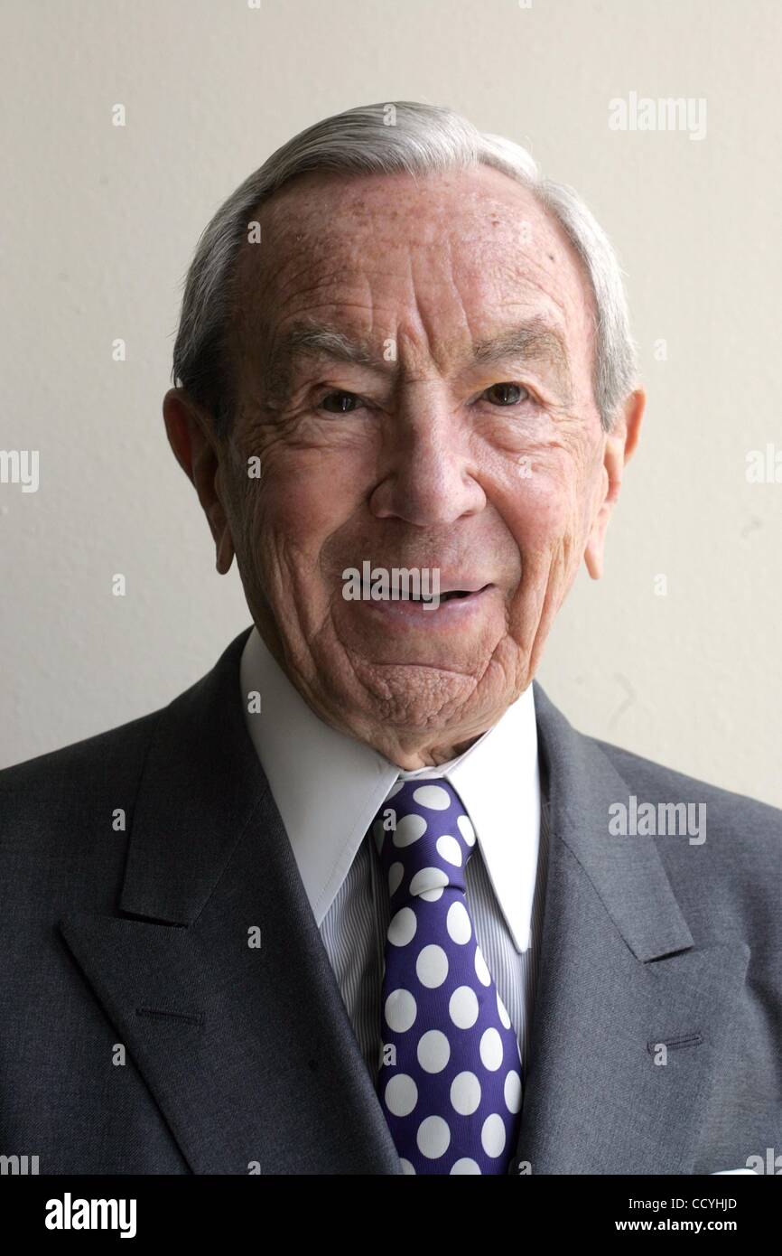 Mar 12, 2010 - Los Angeles, California, USA - WARREN CHRISTOPHER, the former Secretary of State under the Clinton administration in law firm O'Melveny & Myers.  (Credit Image: Â© Ringo Chiu/ZUMA Press) Stock Photo