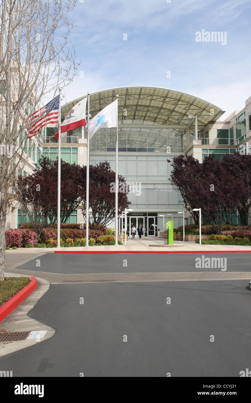 Apple inc apple computer headquarters hi-res stock photography and 