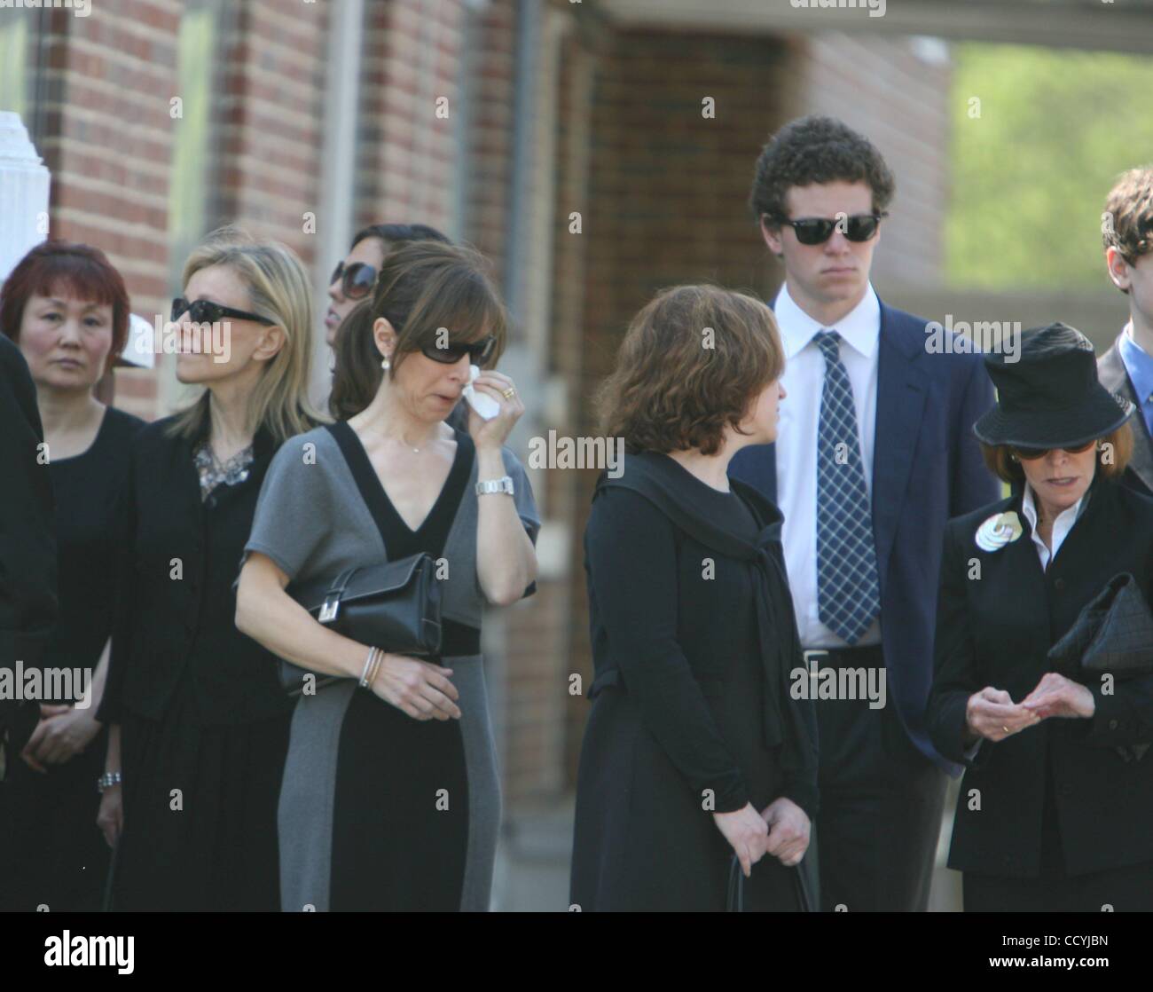 Dixie Carter Funeral