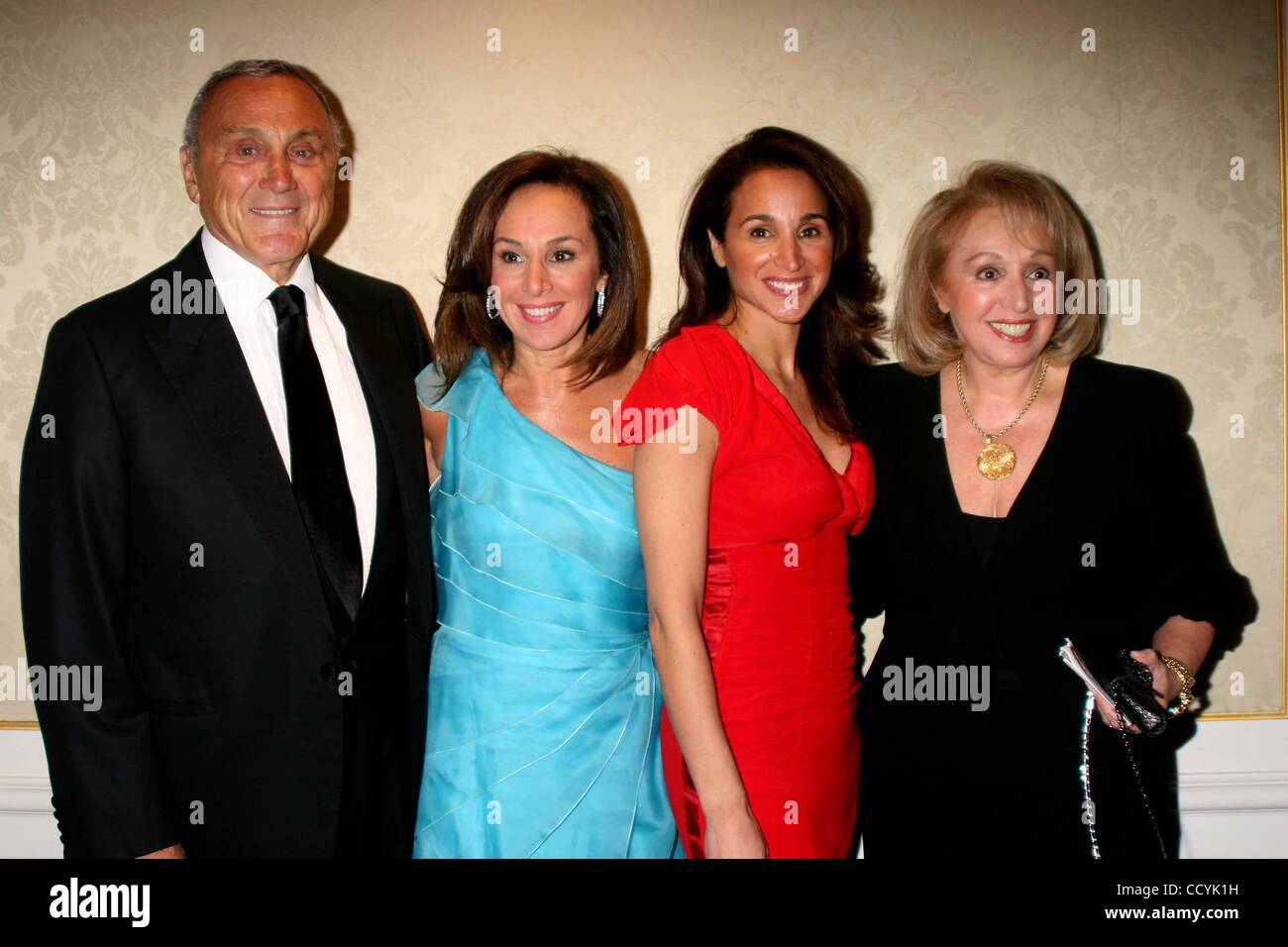 Elaina scotto and rosanna scotto hi-res stock photography and images ...