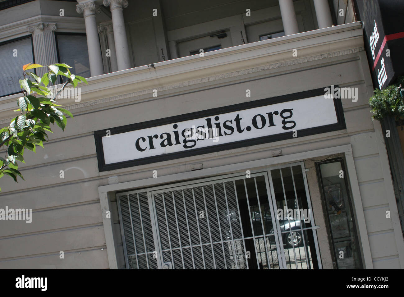 Craigslist inc hi-res stock photography and images - Alamy