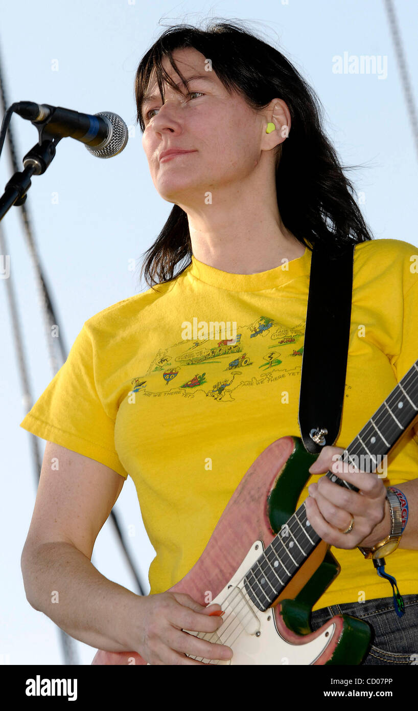 The Breeders - All Nerveサイン入りレコードKimDeal BEATINK.COM / Nobody Loves You More
