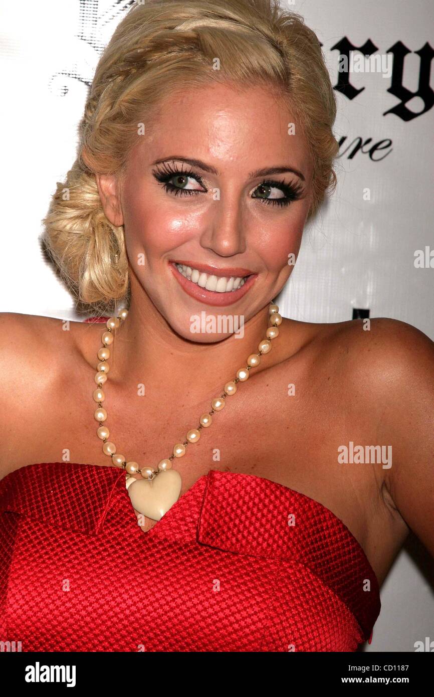 Nov. 12, 2008 Hollywood, California, U.S. I1323CHW.SUPERMODELS