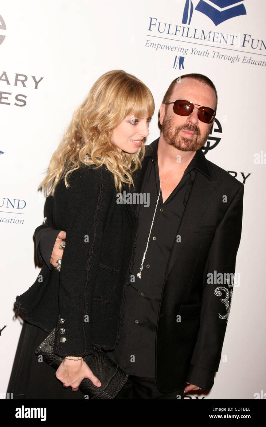 66 Dave Stewart And Wife Anoushka Fisz Stock Photos, High-Res