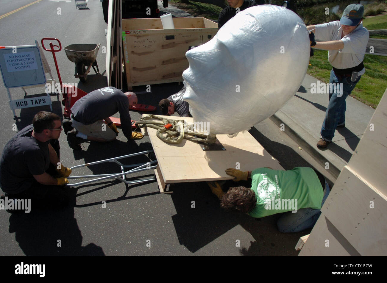 Professional art handlers from Ship Art International out of San