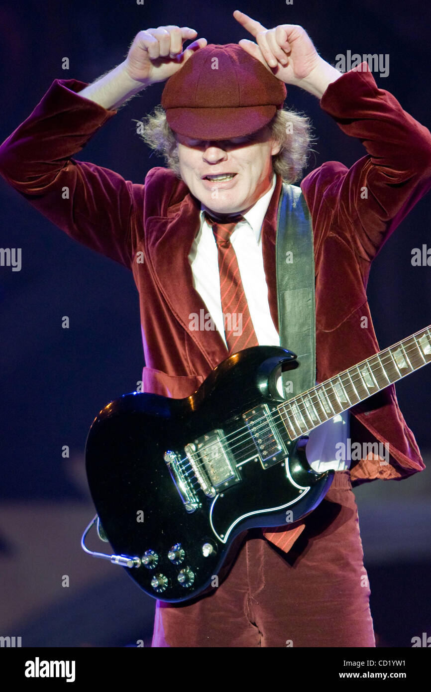 November 7, 2008 Toronto, Ont AC DC with lead guitar player Angus