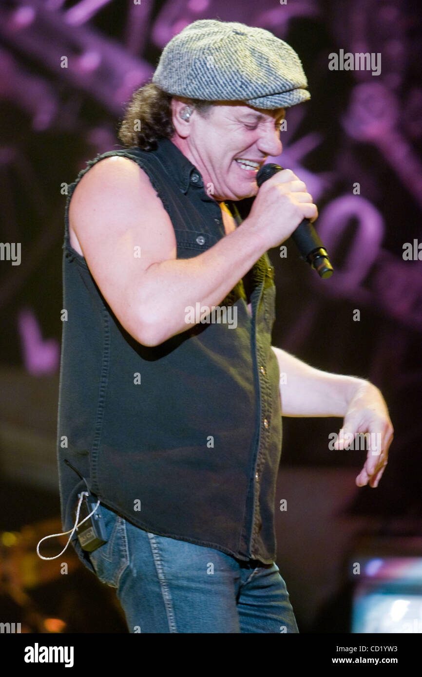 November 7, 2008 - Toronto, Ont AC DC with front man vocalist Brian Johnson play in front of 45,000 plus screaming fans at the Rogers Centre in Toronto, Ontario Canada as part of their 2008/09 Black Ice World Tour. Ray Miller / Southcreek EMI / Zuma Press Stock Photo