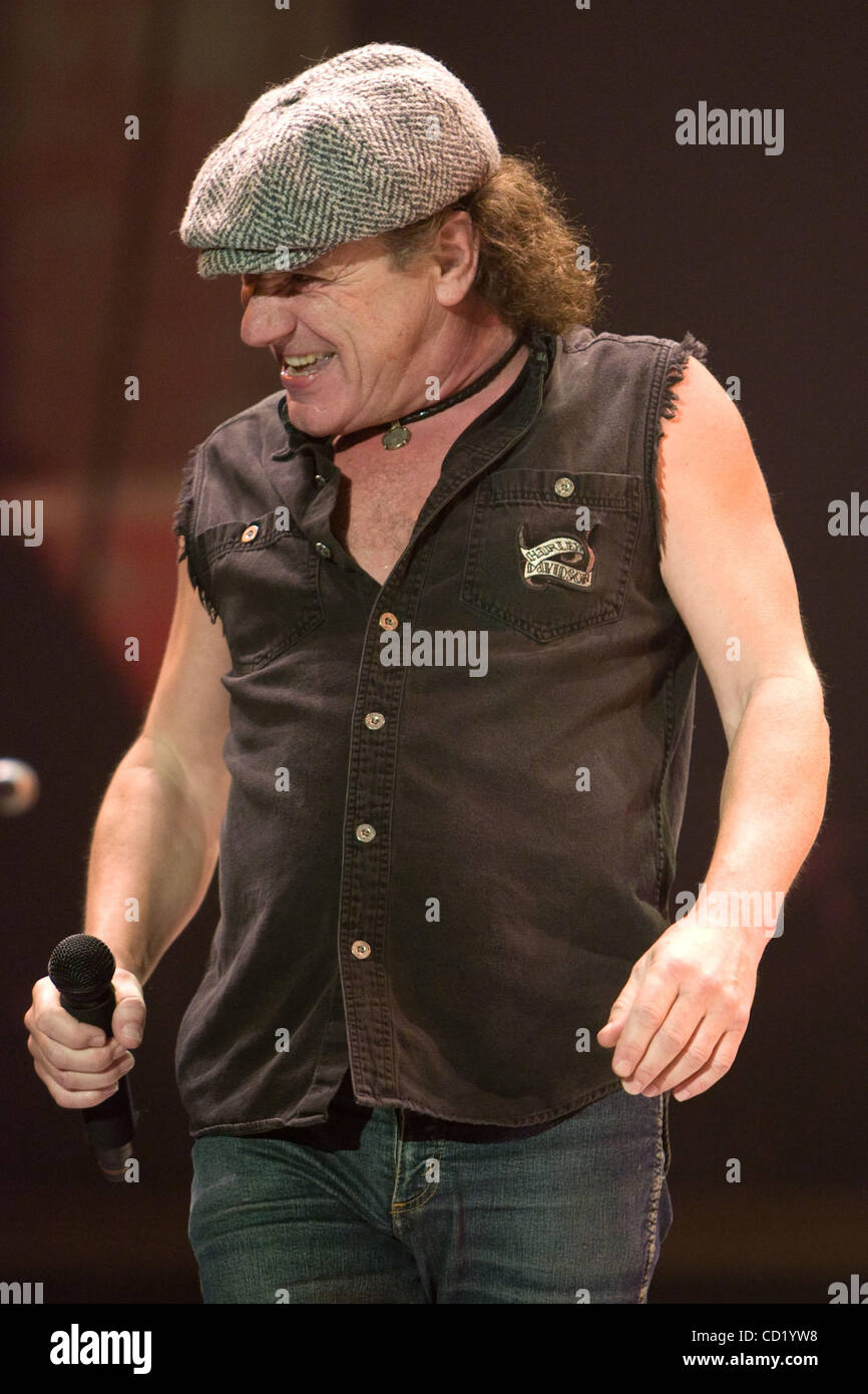 November 7, 2008 - Toronto, Ont AC DC with front man vocalist Brian Johnson play in front of 45,000 plus screaming fans at the Rogers Centre in Toronto, Ontario Canada as part of their 2008/09 Black Ice World Tour. Ray Miller / Southcreek EMI / Zuma Press Stock Photo
