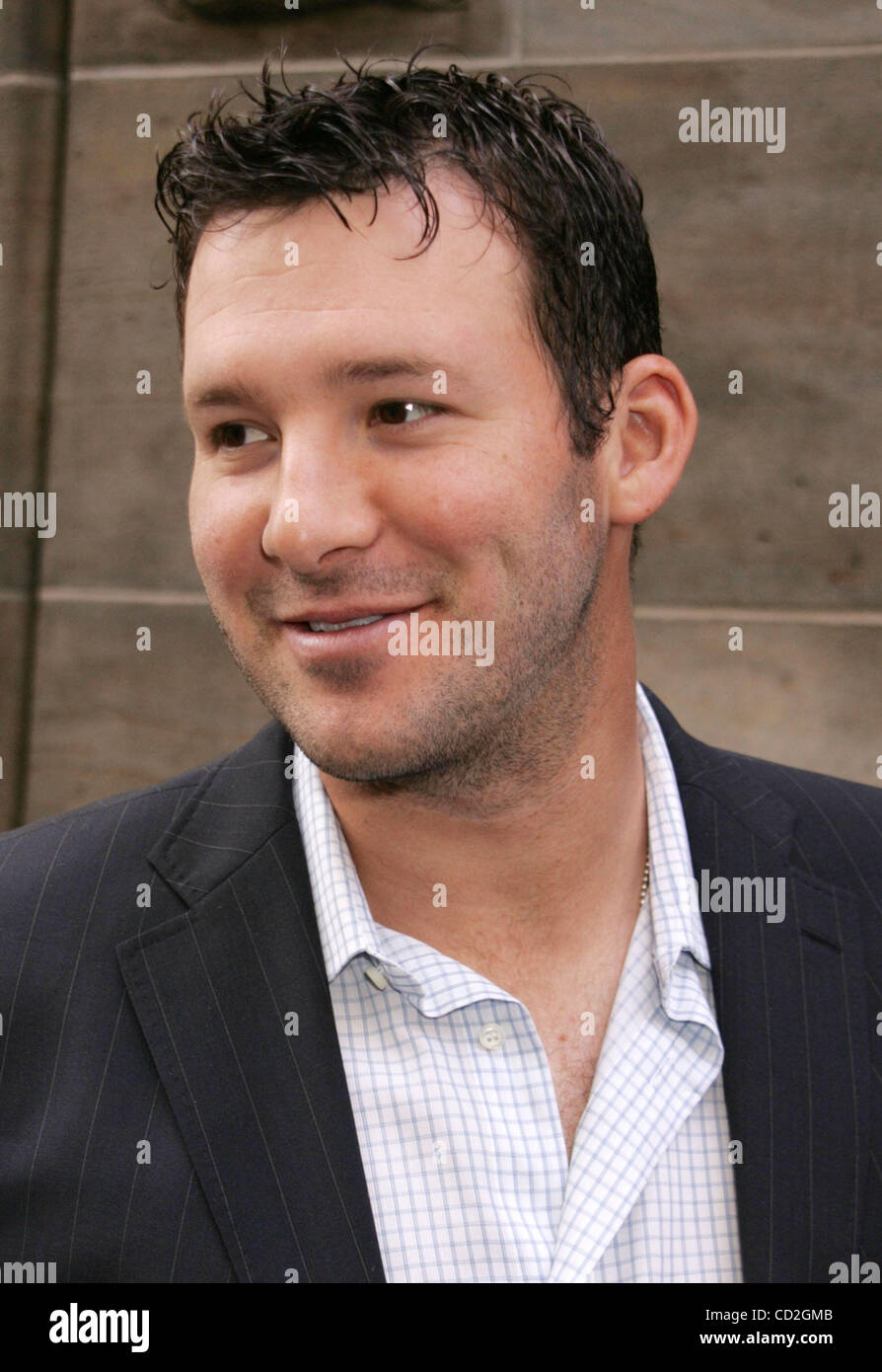 Mar 03, 2008 New York, NY, USA Football player TONY ROMO arrives