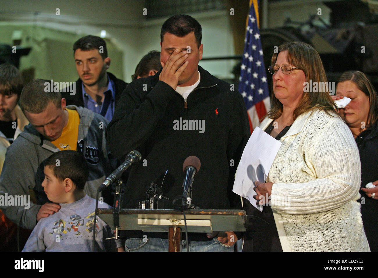 Mother of soldier killed in iraq hi-res stock photography and images ...