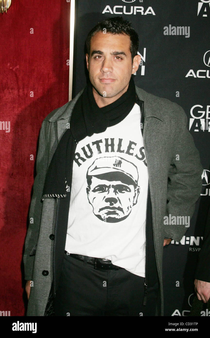 Apr 02, 2008 - New York, NY, USA - Actor BOBBY CANNAVALE at the New ...